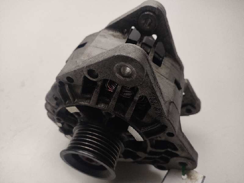 Recambio de alternador para volkswagen polo (6r1) advance referencia OEM IAM 03D903025J  