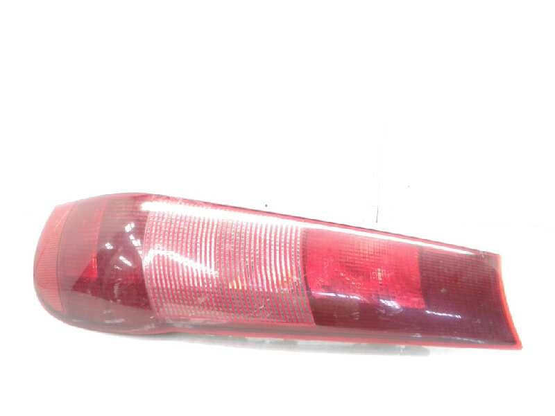 Recambio de piloto trasero derecho para fiat punto berl. (176) referencia OEM IAM 294222D  38220