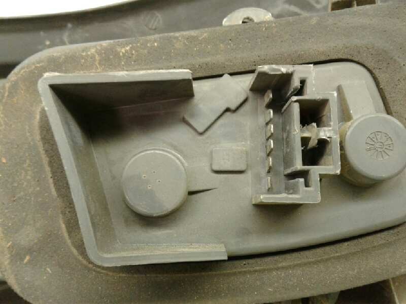 Recambio de piloto trasero derecho para fiat punto berl. (176) referencia OEM IAM 294222D  38220