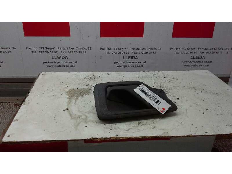 Recambio de maneta interior delantera derecha para peugeot 405 berlina 1.8 turbodiesel referencia OEM IAM   