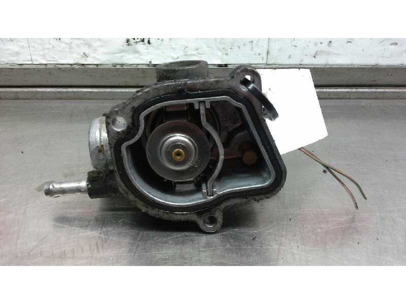 Recambio de caja termostato para mercedes sprinter 02.00  caja cerrada 311 cdi (903.661-662) referencia OEM IAM A6112030575  