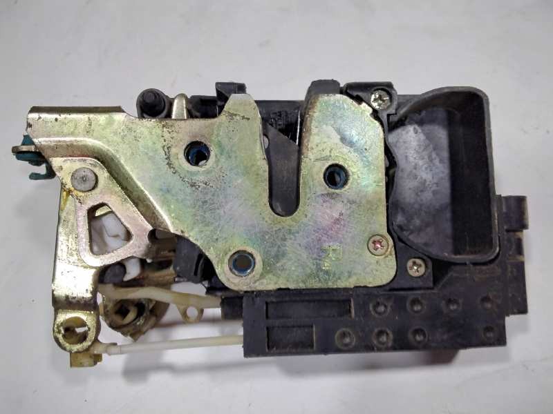 Recambio de cerradura puerta delantera derecha para daewoo tacuma sx referencia OEM IAM 96260988  