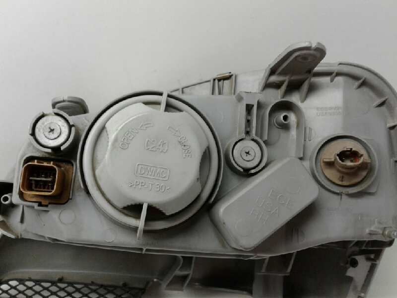 Recambio de faro derecho para daewoo tacuma sx referencia OEM IAM 96260520  