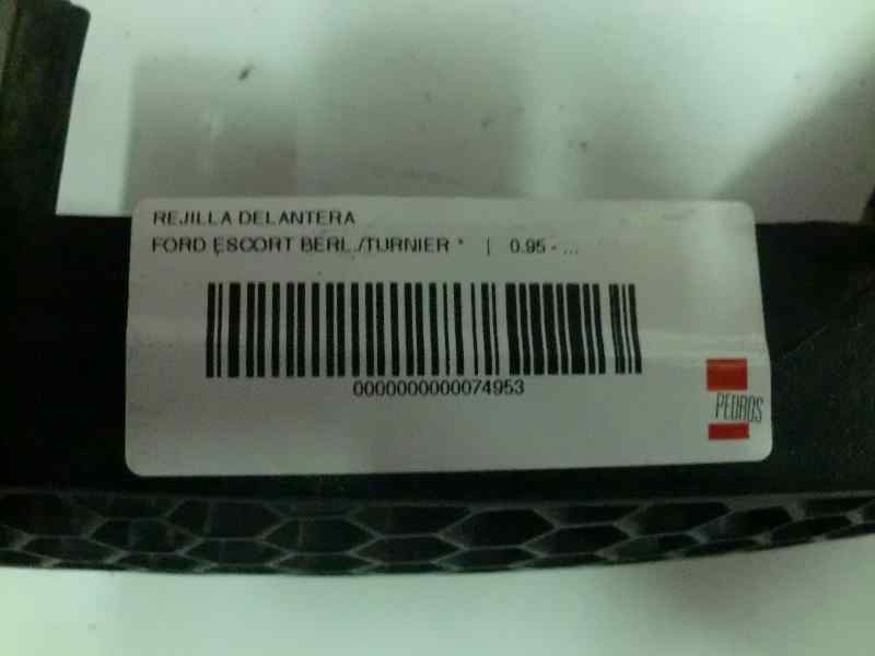 Recambio de rejilla delantera para ford escort berl./turnier referencia OEM IAM   38597