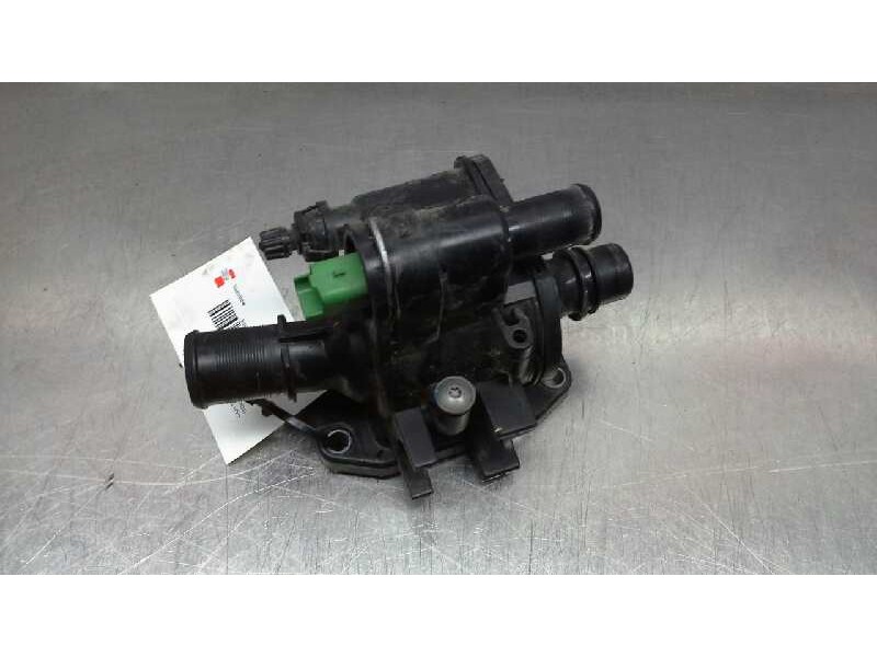 Recambio de caja termostato para citroen c3 hdi 70 furio referencia OEM IAM 9654393880  