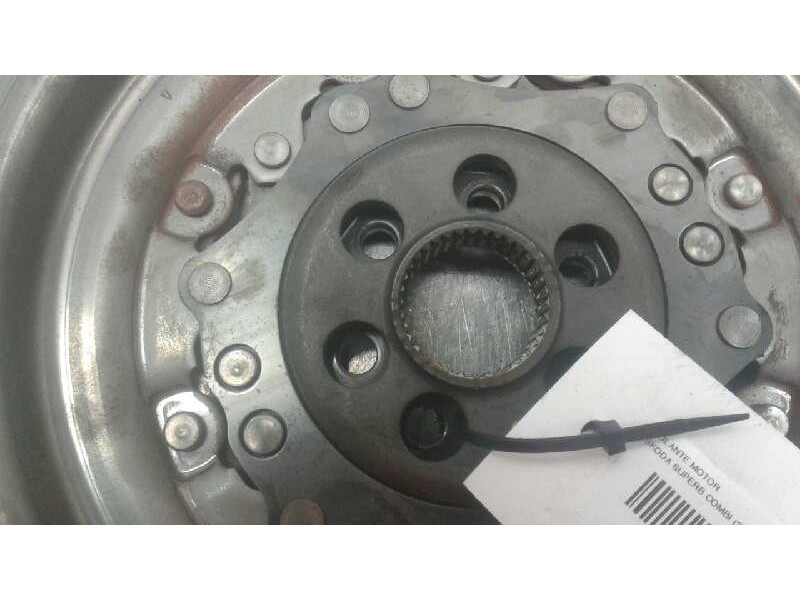 Recambio de volante motor para skoda superb combi (3t5) elegance referencia OEM IAM   