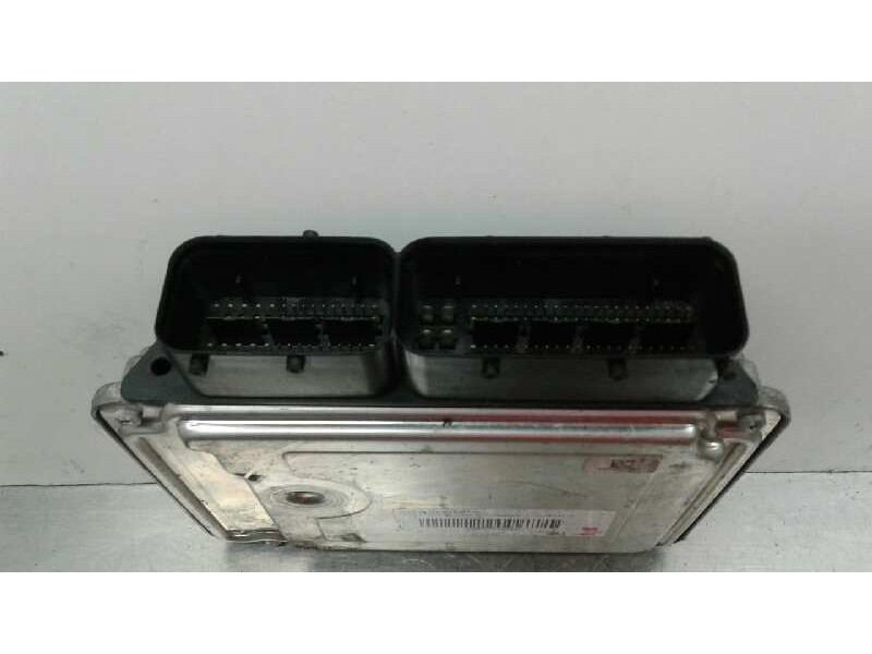 Recambio de centralita motor uce para skoda superb combi (3t5) elegance referencia OEM IAM 03L906018RS 150 