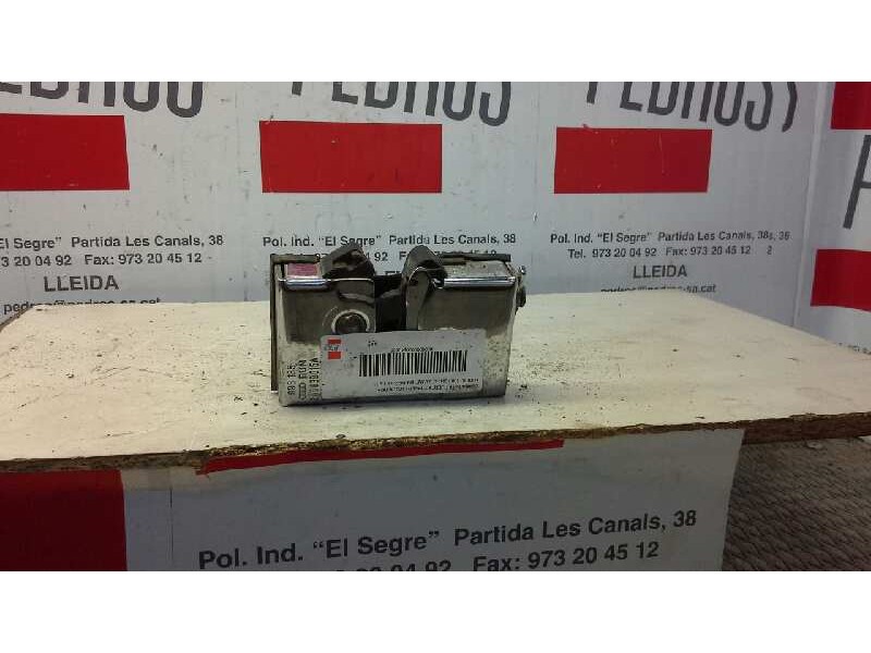 Recambio de cerradura puerta trasera izquierda para audi 80 avant 1.9 turbodiesel cat (aaz) referencia OEM IAM   