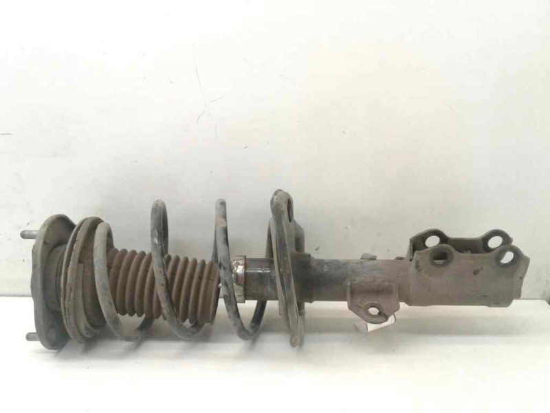 Recambio de amortiguador delantero izquierdo para toyota auris touring sports (e18) hybrid active referencia OEM IAM F56L5 R721 