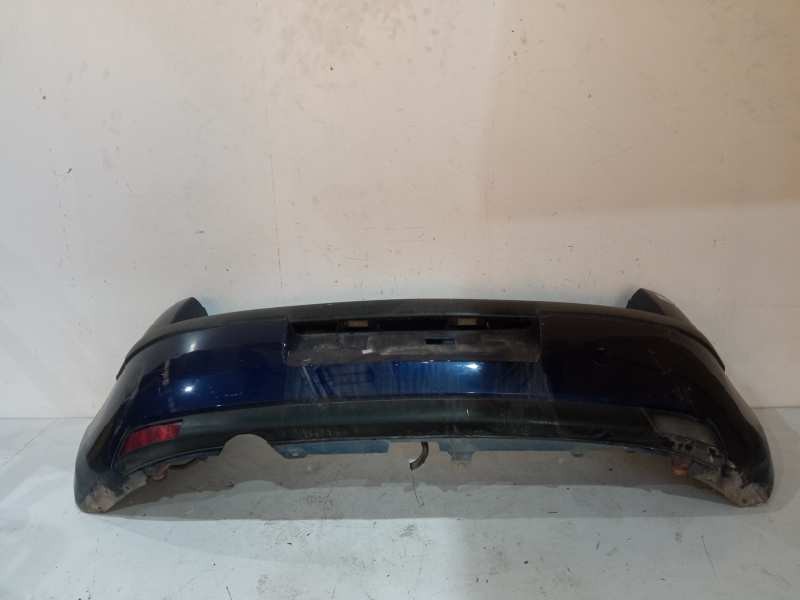 Recambio de paragolpes trasero para citroen c4 berlina lx referencia OEM IAM 7013W0  