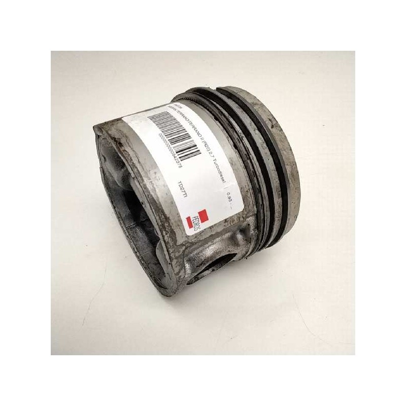 Recambio de piston para nissan terrano/terrano.ii (r20) 2.7 turbodiesel referencia OEM IAM   