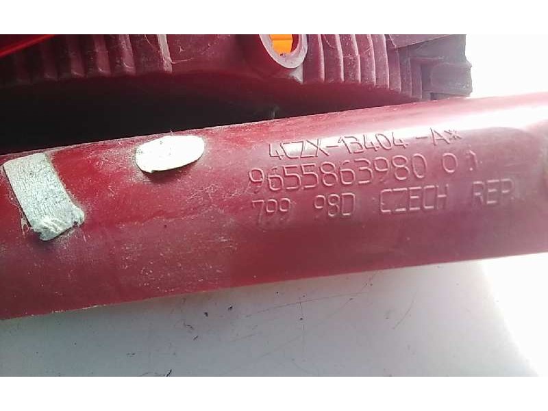 Recambio de piloto trasero derecho para citroen c4 berlina lx referencia OEM IAM 96558639800  