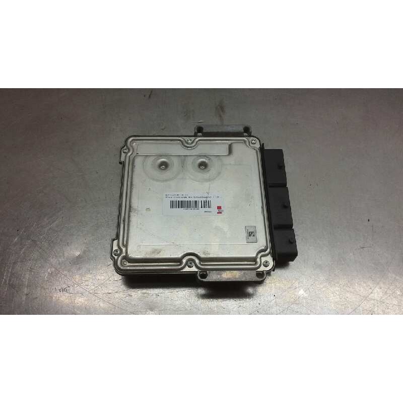 Recambio de centralita motor uce para renault trafic combi (ab 4.01) 2.0 dci diesel cat referencia OEM IAM 0281019840  