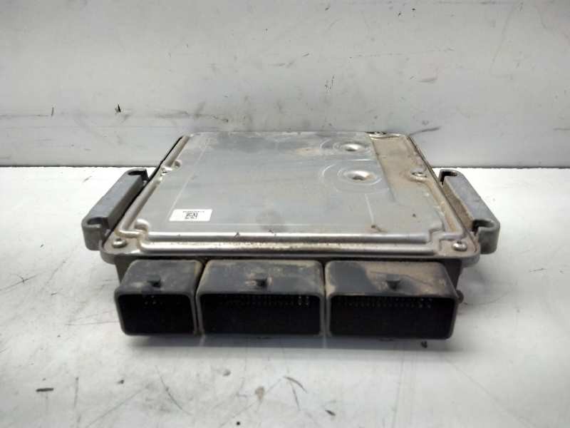 Recambio de centralita motor uce para renault trafic combi (ab 4.01) 2.0 dci diesel fap cat referencia OEM IAM 0281019840  