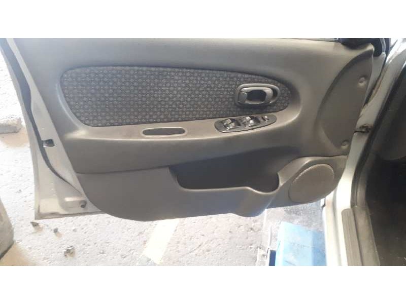 kia shuma ii del año 2001