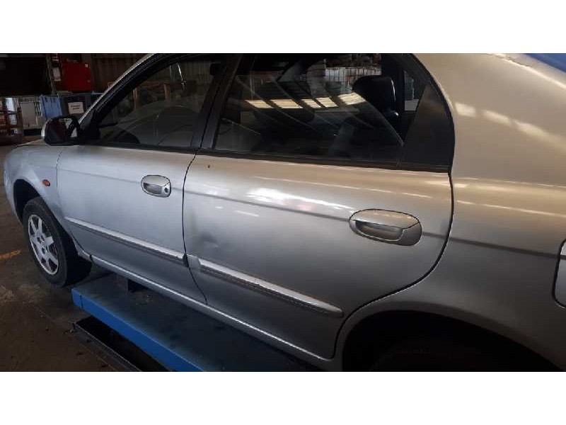 kia shuma ii del año 2001