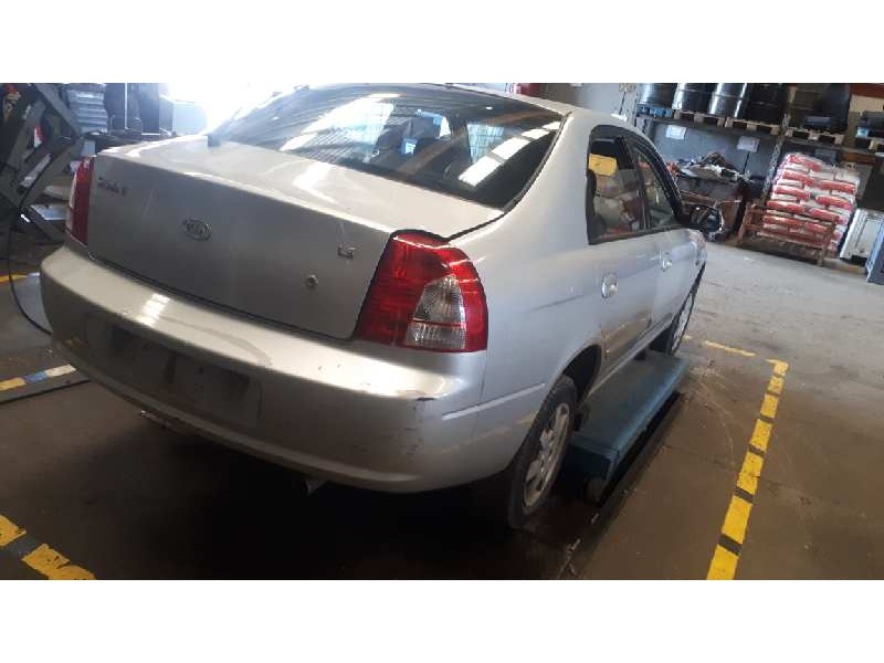 kia shuma ii del año 2001