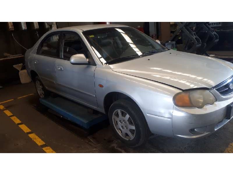kia shuma ii del año 2001