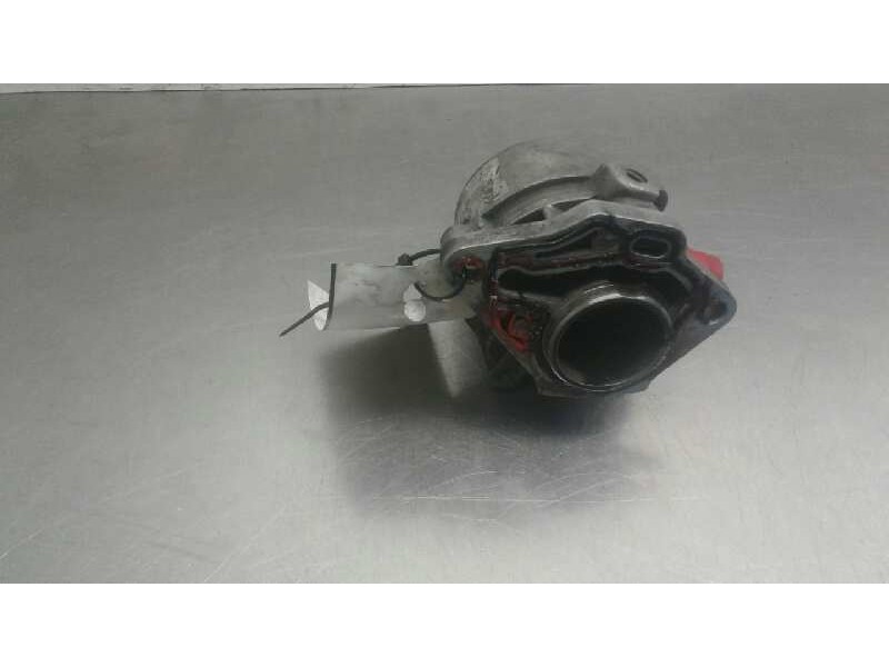 Recambio de depresor freno / bomba vacio para renault rapid/express (f40) 1.9 diesel referencia OEM IAM 8200031420 MOTOFIDES 392