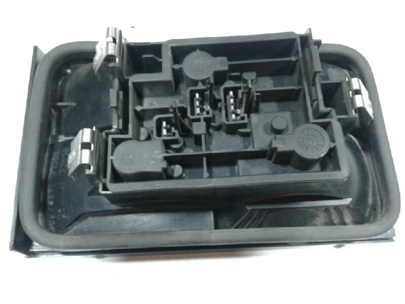 Recambio de piloto trasero derecho interior para citroen xantia berlina referencia OEM IAM   3930