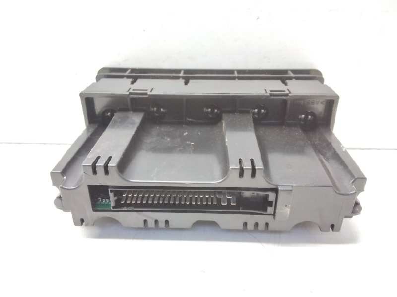 Recambio de mando climatizador para saab 9-5 familiar 2.0 t vector referencia OEM IAM 12762731  