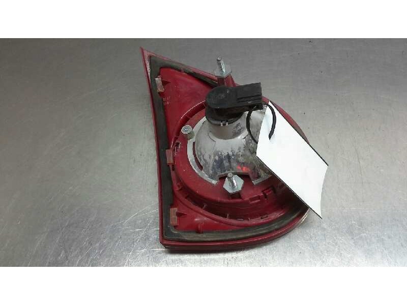 Recambio de piloto trasero derecho porton para volkswagen golf v berlina (1k1) gti referencia OEM IAM   