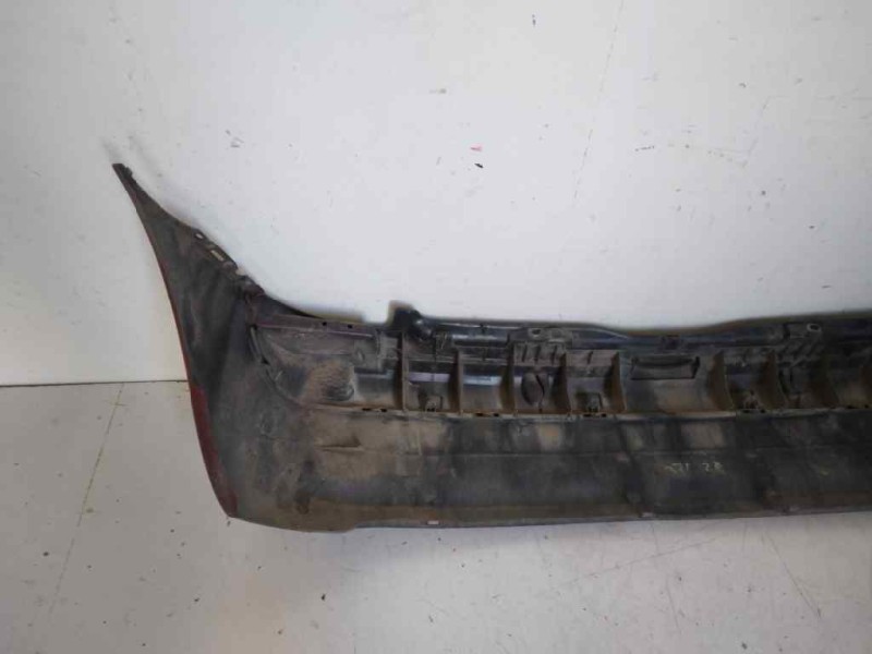 Recambio de paragolpes trasero para renault clio ii fase ii (b/cb0) authentique confort referencia OEM IAM 8200158866  