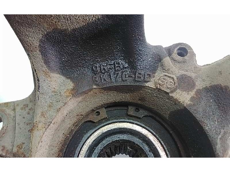 Recambio de mangueta delantera derecha para ford fiesta berl./express referencia OEM IAM 96EB9K170BB  39995