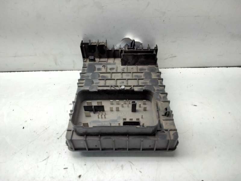 Recambio de caja fusibles para audi a3 (8p) referencia OEM IAM 1K0937125A  