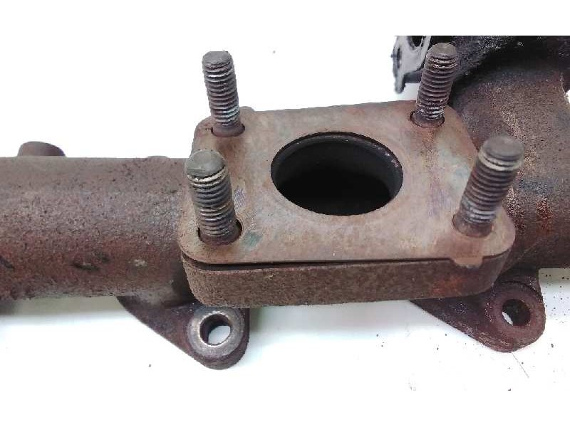 Recambio de colector escape para kia carens 2.0 crdi ex monovolumen referencia OEM IAM 2851027000  