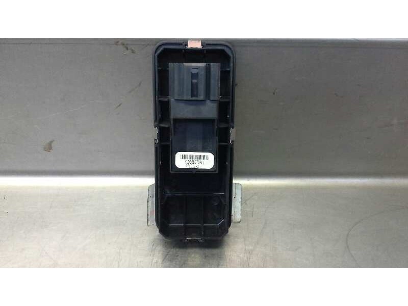 Recambio de mando elevalunas trasero derecho para land rover range rover sport v6 td hse referencia OEM IAM YUD501070PVJ  