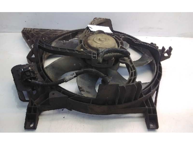 Recambio de electroventilador para nissan primera berlina (p12) acenta referencia OEM IAM 820034040  