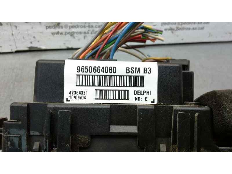 Recambio de caja fusibles para peugeot 206 berlina gti referencia OEM IAM 9650664080  