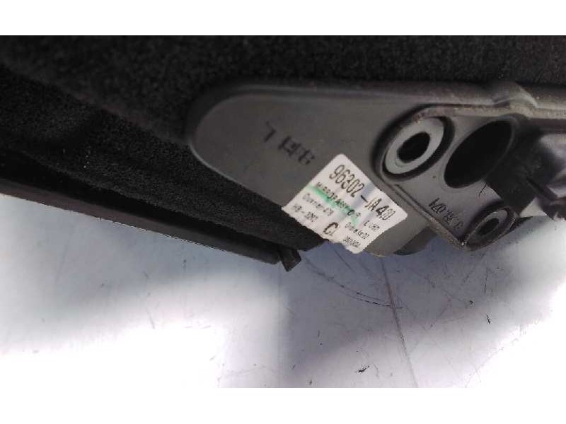 Recambio de retrovisor izquierdo para nissan primera berlina (p12) acenta referencia OEM IAM 96302BA420  