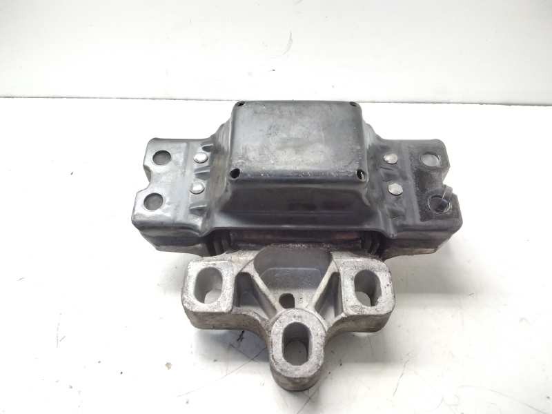 Recambio de soporte motor izquierdo superior para skoda superb combi (3t5) active referencia OEM IAM 3C0199555  