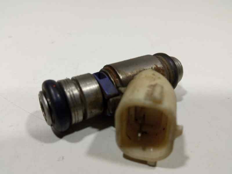 Recambio de inyector para seat ibiza (6j5) stylance / style referencia OEM IAM O38031AM  