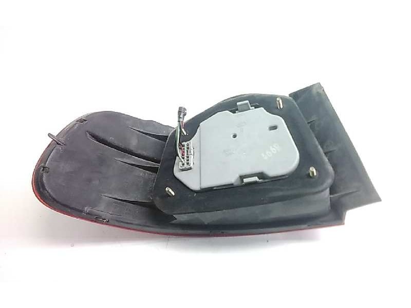 Recambio de piloto trasero derecho para honda accord berlina (cc/ce) 2.0 es (cc7/ce8) referencia OEM IAM 23623401  