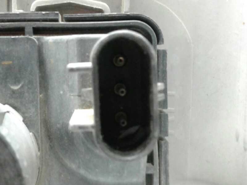 Recambio de faro derecho para daewoo nubira berlina cdx referencia OEM IAM 96190591  