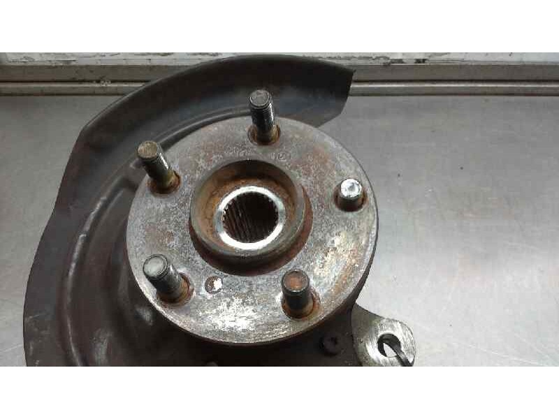 Recambio de mangueta delantera derecha para toyota avensis berlina (t 22) 2.0 d4-d luna (4-ptas.) referencia OEM IAM 4321105070 