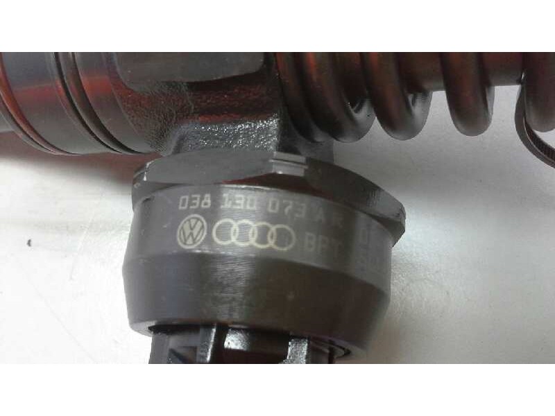 Recambio de inyector para audi a4 berlina (8e) 1.9 tdi (96kw) referencia OEM IAM 038130073AR  