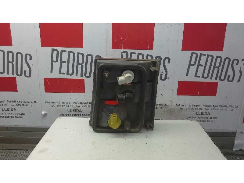 Recambio de piloto trasero central para citroen evasion 2.1 td sx referencia OEM IAM   