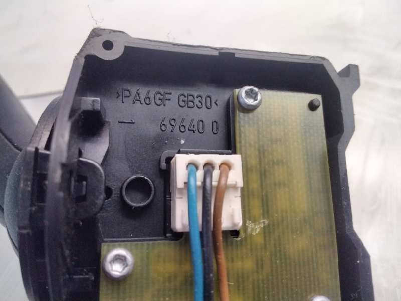 Recambio de mando limpia para volkswagen touran (1t1) trendline referencia OEM IAM 696400  