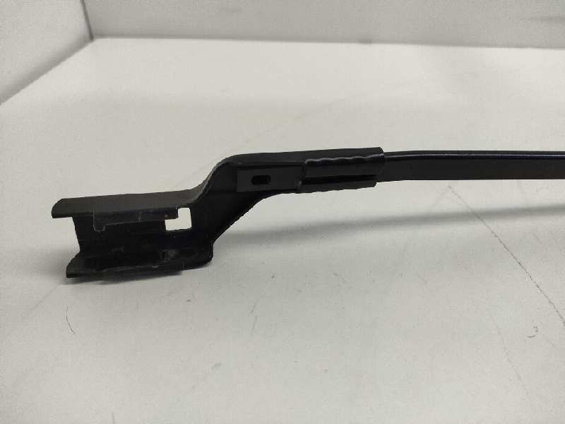 Recambio de brazo limpia delantero izquierdo para peugeot 3008 confort referencia OEM IAM 9672059480  