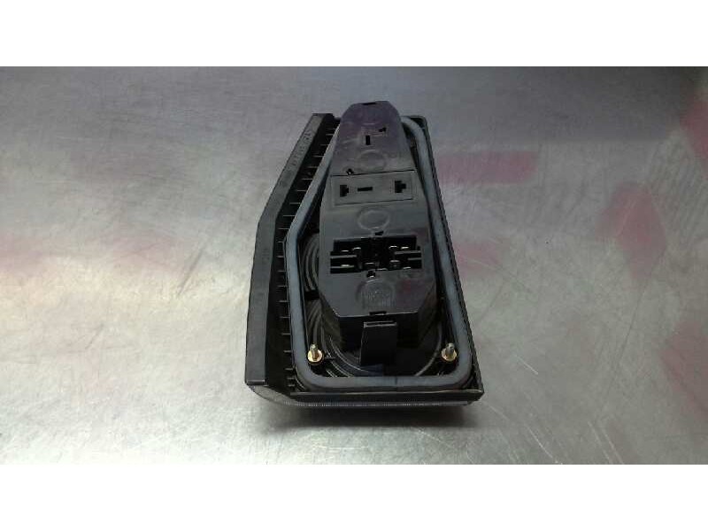 Recambio de piloto trasero derecho para volkswagen polo (867/871/873) referencia OEM IAM   41292