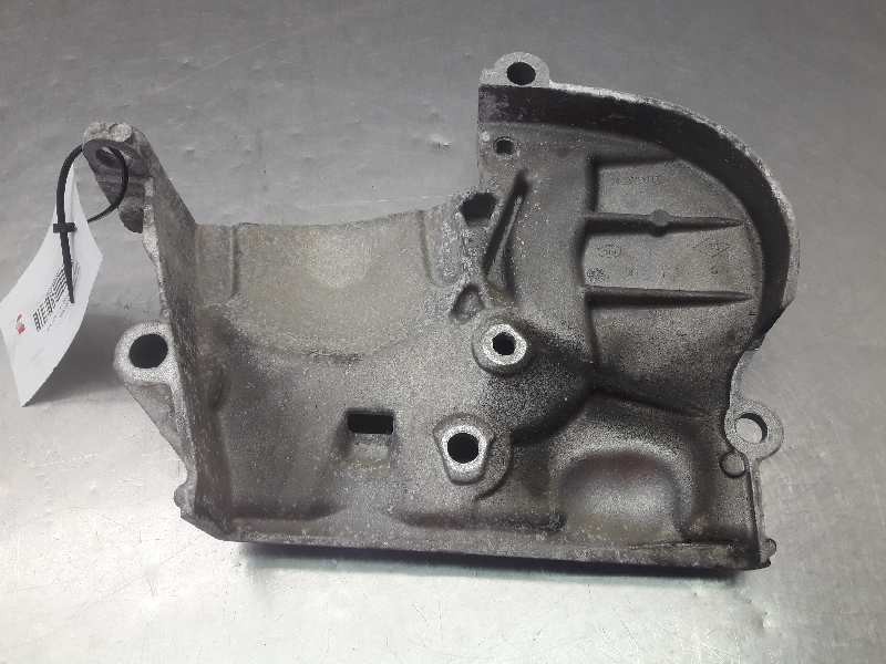 Recambio de tapa distribucion exterior para renault laguna ii (bg0) 2.0 referencia OEM IAM 115801  