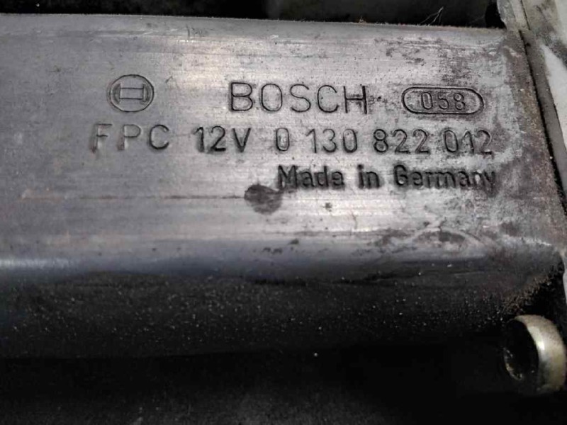 Recambio de motor elevalunas delantero derecho para opel vectra c berlina 1.8 16v cat (z 18 xe / 2h9) referencia OEM IAM 1308220