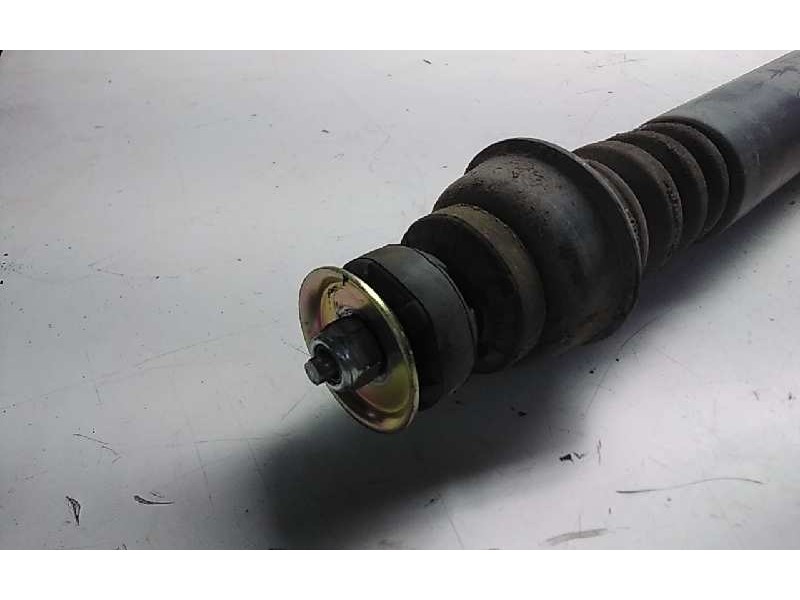Recambio de amortiguador trasero derecho para hyundai getz (tb) 1.3 gls referencia OEM IAM 423142JP  
