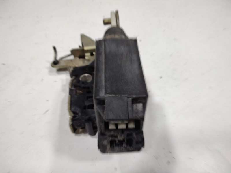 Recambio de cerradura puerta delantera derecha para citroen zx 1.9 d avantage referencia OEM IAM 96056001  