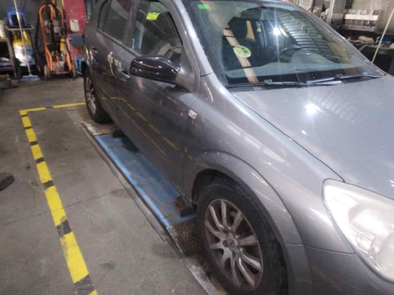 opel astra h berlina del año 2007