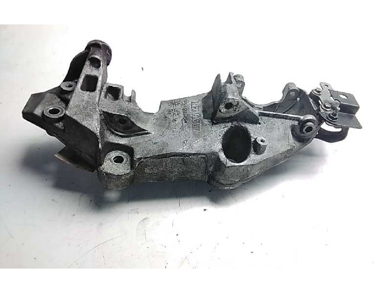 Recambio de soporte alternador para nissan qashqai (j10) 2.0 dci turbodiesel cat referencia OEM IAM 8200527320  